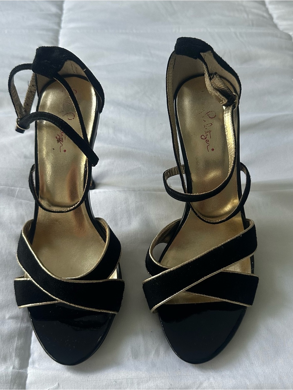 Lilly Pulitzer Black and Gold Heels Size 8